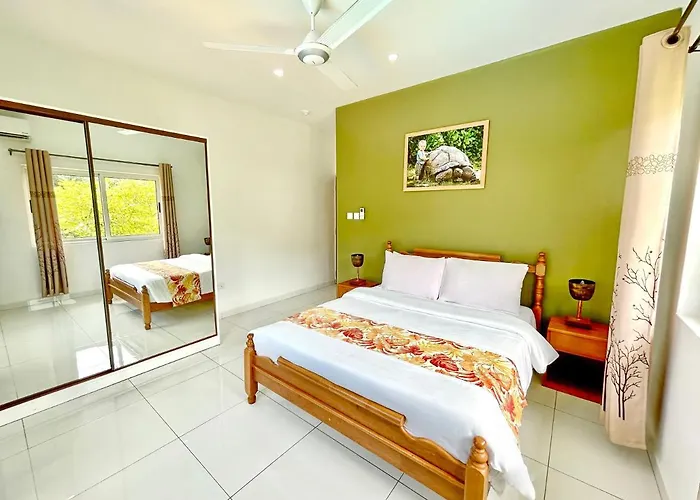 The Seaboards Seychelles * Anse Royale
